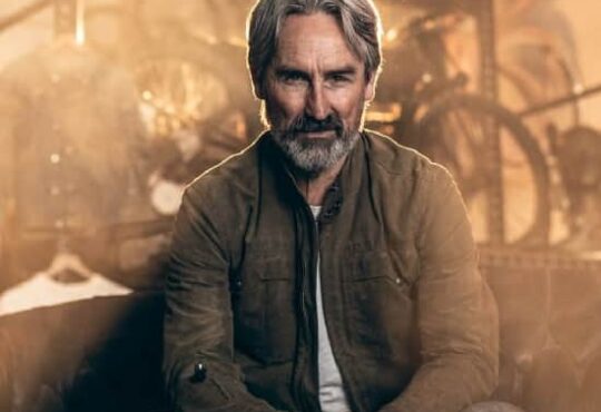 Mike Wolfe Wikipedia profile photo of American Pickers star